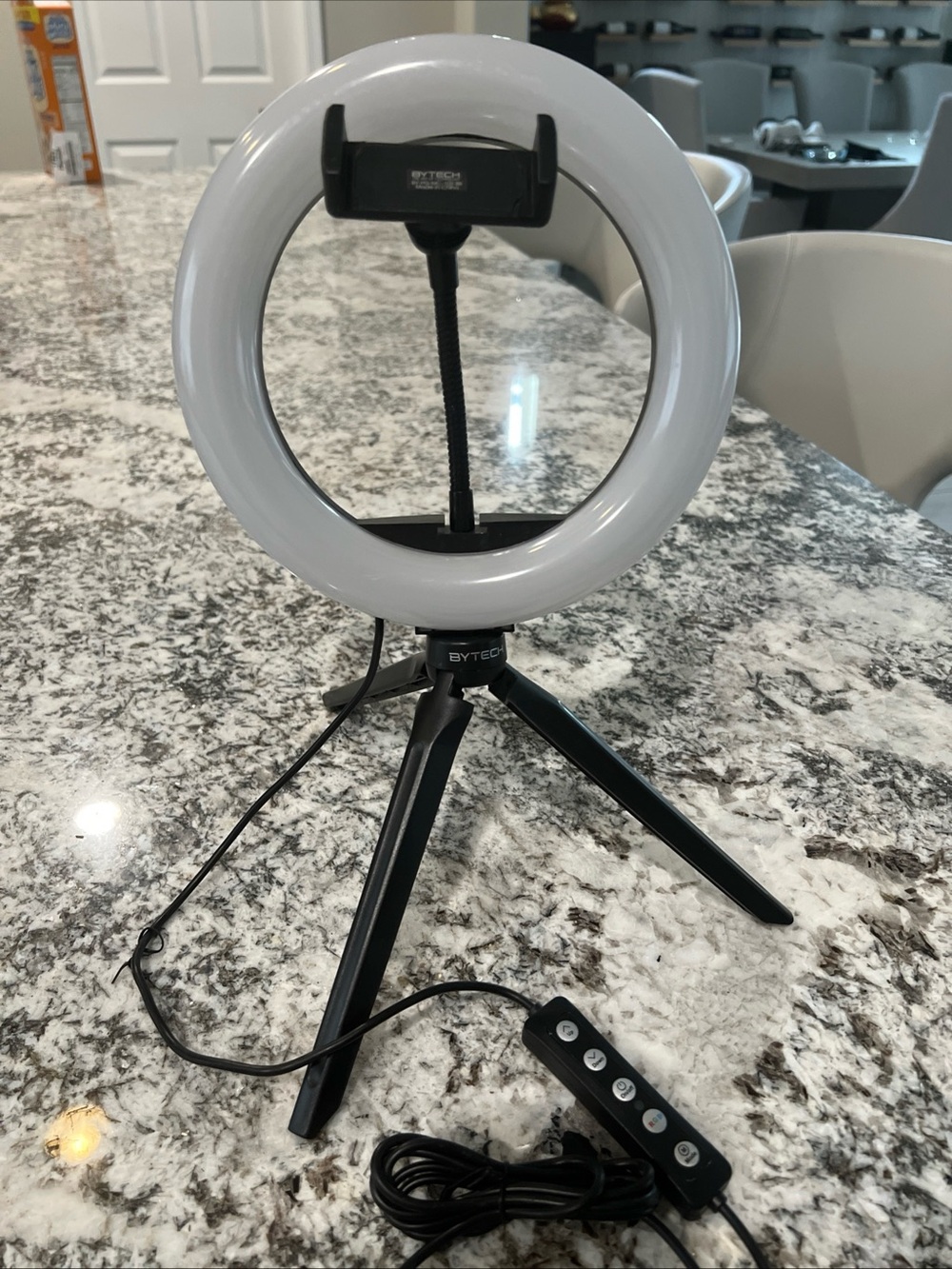 BYTECH Multicolor Ring light 8” Dia. 12W Universal Phone holder BY-PG-MC-102-BK